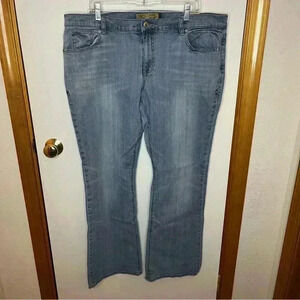 Old Navy Low Waist Boot Cut Denim Jeans Women 18 Long Light Wash Blue Stretch